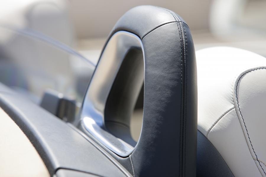  Mercedes-Benz SLS AMG Roadster 2011 года  (фото 24 из 183)
